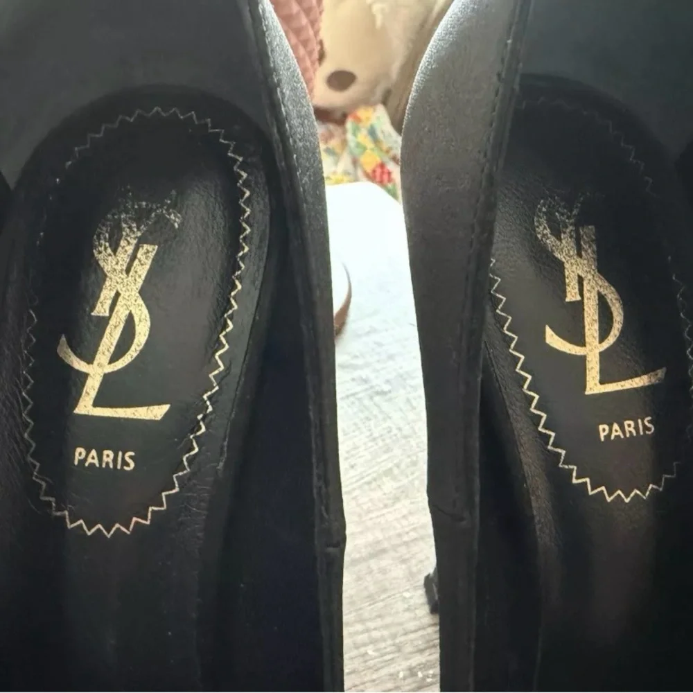 Yves Saint Laurent Black Women's Pumps - Picture 6 of 8